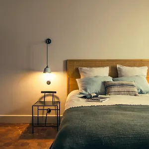 https://maison-lonard-du-ventoux.fr-provencehotel.com